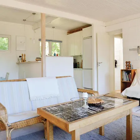 Two-bedroom Holiday In Vakantiehuis Vejby